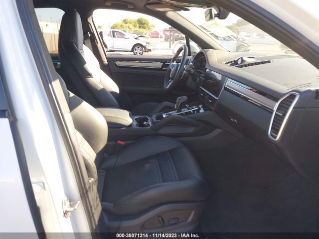 2023 PORSCHE CAYENNE WP1AA2AY2PDA00424 Photo 4
