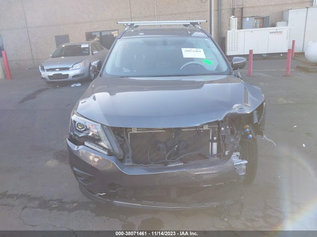 2018 NISSAN PATHFINDER SV VIN: 5N1DR2MNXJC661801