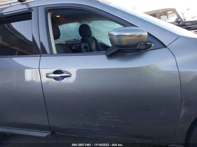 2018 NISSAN PATHFINDER SV VIN: 5N1DR2MNXJC661801