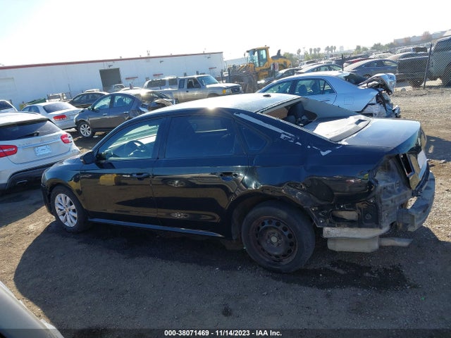 2013 VOLKSWAGEN PASSAT 2.5L S VIN: 1VWAP7A3XDC032232