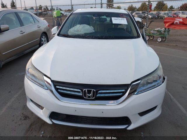 1HGCR6F77EA010134 Honda Accord Hybrid Touring