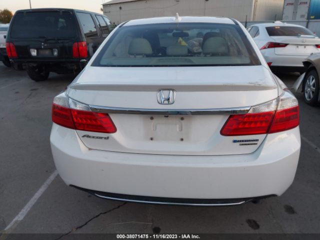 1HGCR6F77EA010134 Honda Accord Hybrid Touring