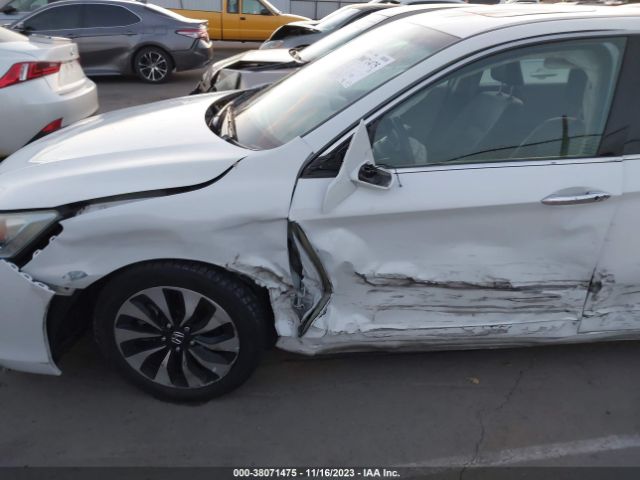1HGCR6F77EA010134 Honda Accord Hybrid Touring