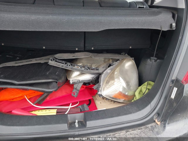 2010 HONDA FIT SPORT VIN: JHMGE8H69AC010354