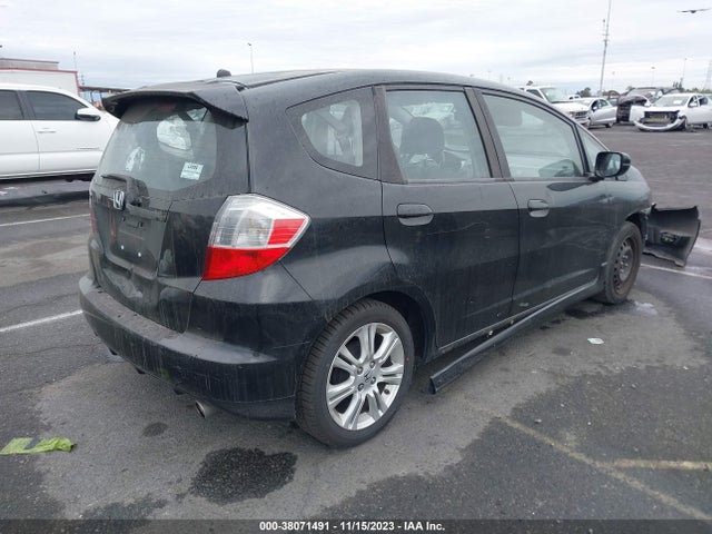2010 HONDA FIT SPORT VIN: JHMGE8H69AC010354