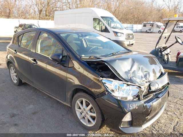 2013 TOYOTA PRIUS C THREE VIN: JTDKDTB34D1556236
