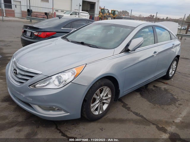 2013 HYUNDAI SONATA GLS VIN: 5NPEB4AC2DH748452