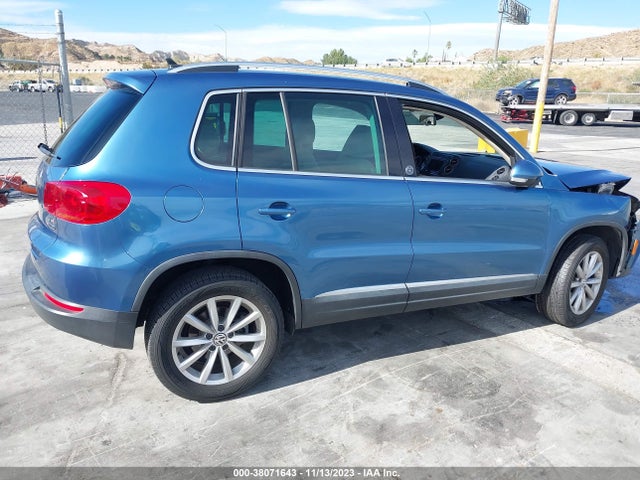 WVGSV7AX8HW506503 Volkswagen Tiguan 2.0t Wolfsburg Edition