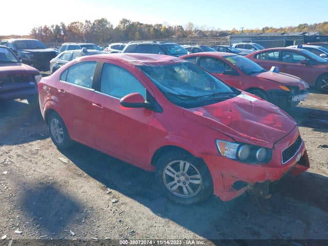 Chevrolet Sonic Lt Auto 2015 1G1JC5SH8F4184836 Image 1