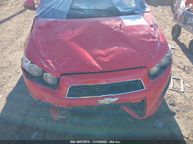 Chevrolet Sonic Lt Auto 2015 1G1JC5SH8F4184836 Image 6