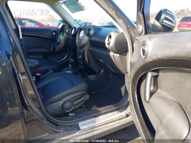 2011 MINI COOPER COUNTRYMAN WMWZB3C56BWM00197 Photo 4