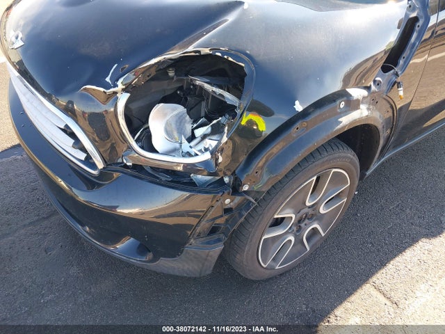 2011 MINI COOPER COUNTRYMAN WMWZB3C56BWM00197 Photo 5