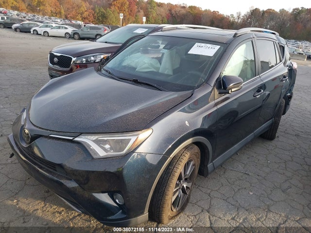 Toyota Rav4 Xle 2018 2T3RFREV3JW730478 Image 2