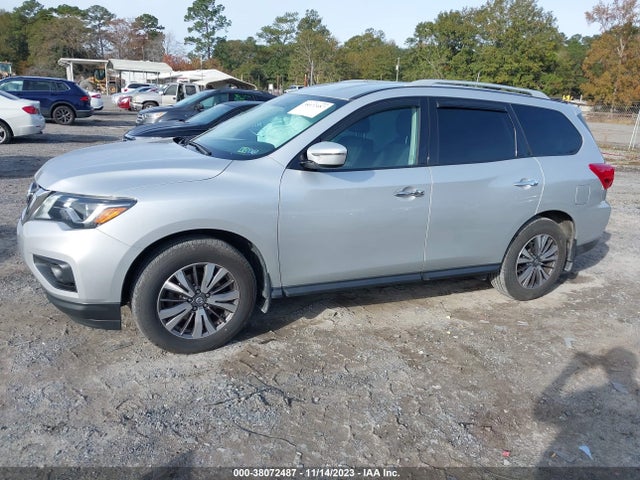 2017 NISSAN PATHFINDER S VIN: 5N1DR2MM5HC664056