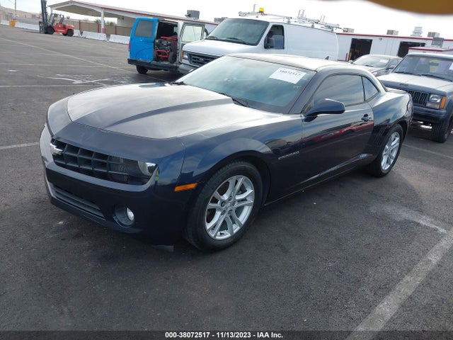 38072517 :رقم المزاد ، 2G1FB1E34D9146970 vin ، 2013 Chevrolet Camaro 1lt مزاد بيع