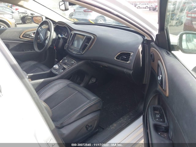 1C3CCCEGXFN668769 Chrysler 200 C