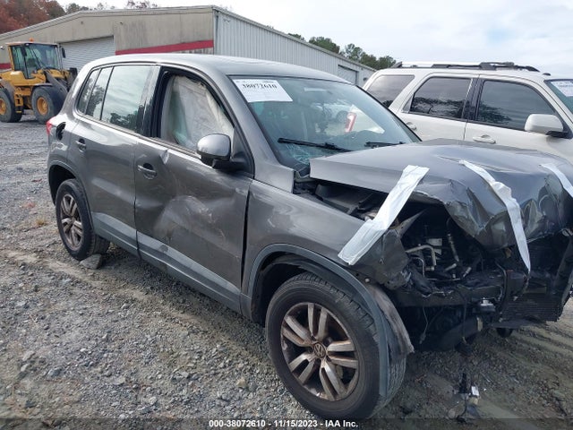 2013 VOLKSWAGEN TIGUAN S VIN: WVGAV7AX7DW533939