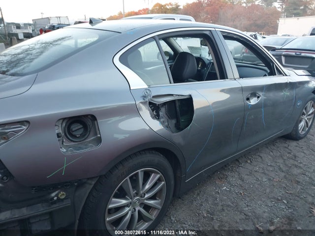JN1CV7AP1HM642558 Infiniti Q50 2.0t Base