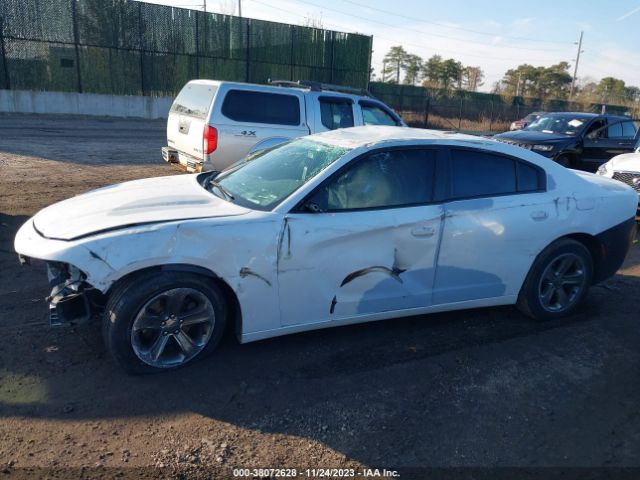 2C3CDXHG7FH870171 Dodge Charger Sxt