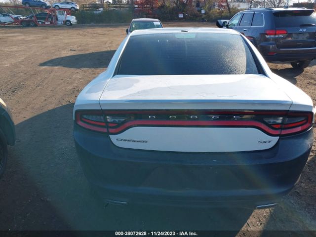 2C3CDXHG7FH870171 Dodge Charger Sxt