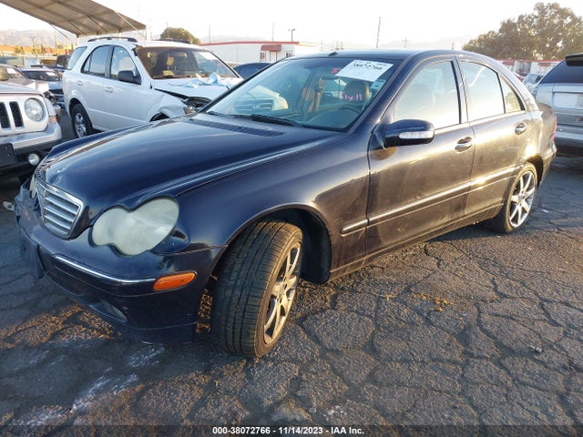 2004 MERCEDES-BENZ C 240 VIN: WDBRF61J44A604228