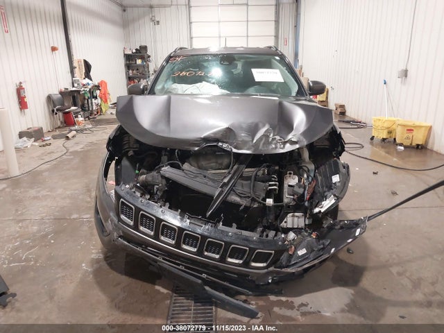 Jeep Compass Latitude 4x4 2018 3C4NJDBB4JT282575 Image 12