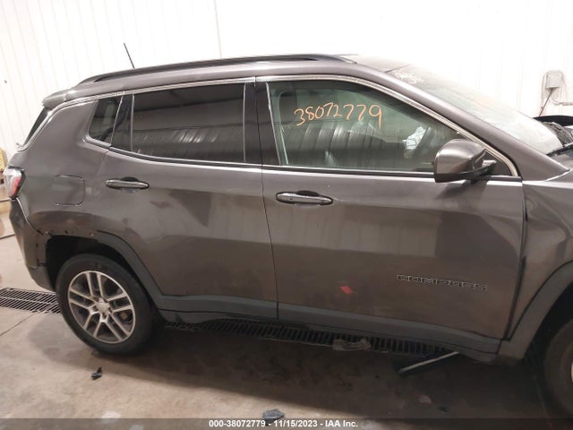 Jeep Compass Latitude 4x4 2018 3C4NJDBB4JT282575 Image 13
