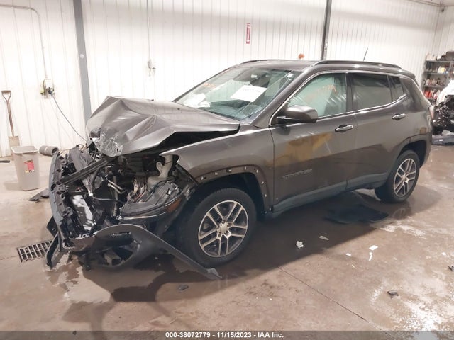 Jeep Compass Latitude 4x4 2018 3C4NJDBB4JT282575 Image 2
