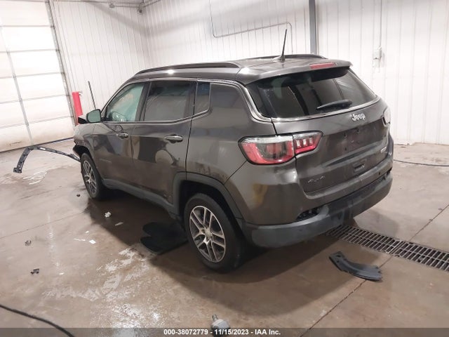 Jeep Compass Latitude 4x4 2018 3C4NJDBB4JT282575 Image 3