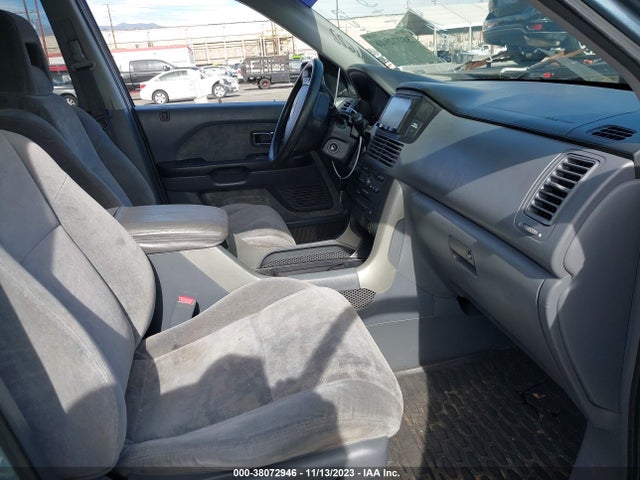 2005 HONDA PILOT EX VIN: 2HKYF18475H563703