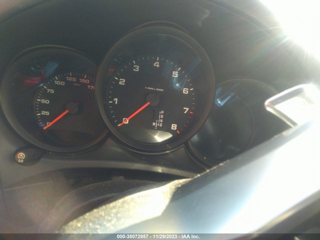 2018 PORSCHE MACAN WP1AA2A5XJLB15162 Photo 6