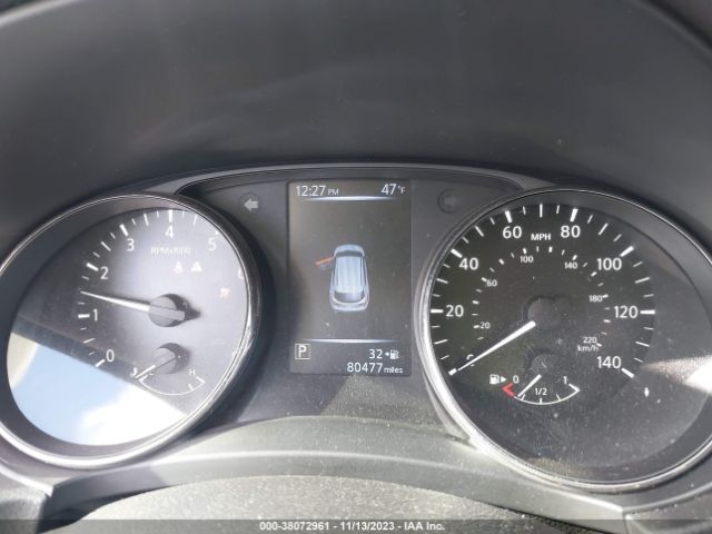 JN1BJ1CR8HW120310 Nissan Rogue Sport Sv