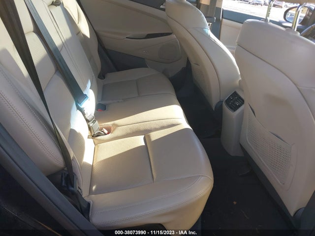 2017 HYUNDAI TUCSON LIMITED VIN: KM8J3CA25HU367425