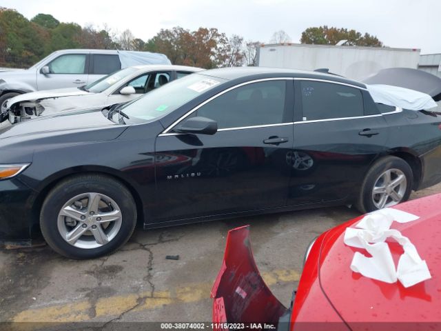 1G1ZB5ST4PF113696 Chevrolet Malibu Fwd Ls