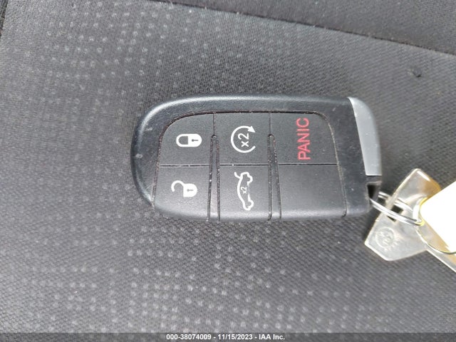 Chrysler 200 Limited 2016 1C3CCCAB9GN109385 Image 11
