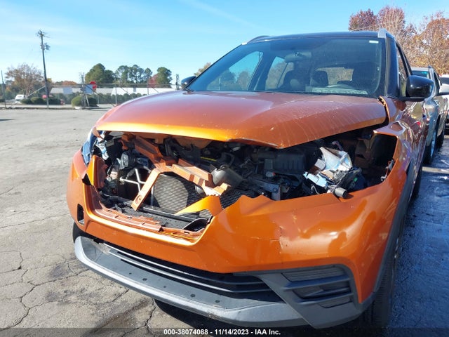 2018 NISSAN KICKS SV VIN: 3N1CP5CU9JL519818