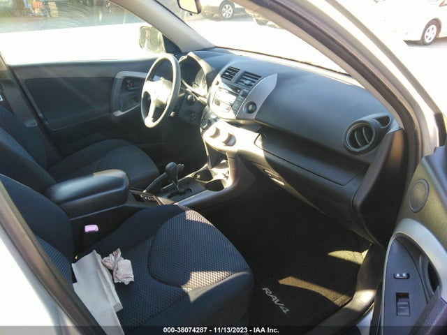 2008 TOYOTA RAV4 SPORT VIN: JTMBD32V686087208