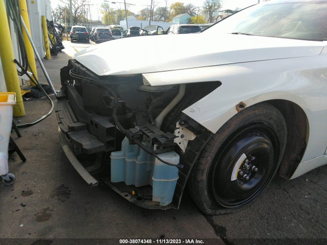 JN1EV7AR1HM838428 Infiniti Q50 3.0t Signature Edition