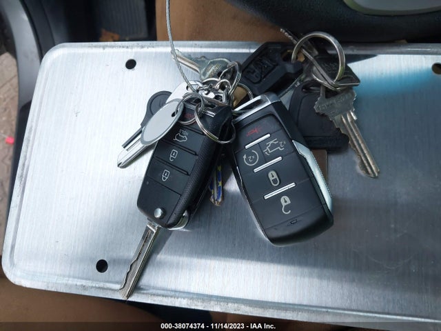 2020 KIA SPORTAGE LX VIN: KNDPMCAC5L7837531