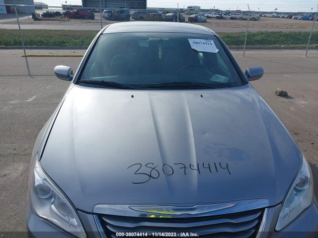 Aukcja sprzedaży 2014 Chrysler 200 Touring, vin: 1C3CCBBB1EN137638, numer aukcji: 38074414