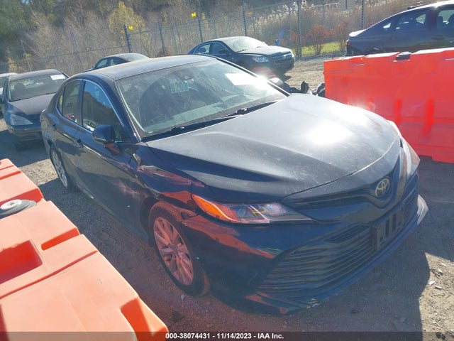 Toyota CAMRY LE 2020 4T1C11AK9LU903336 Image 1