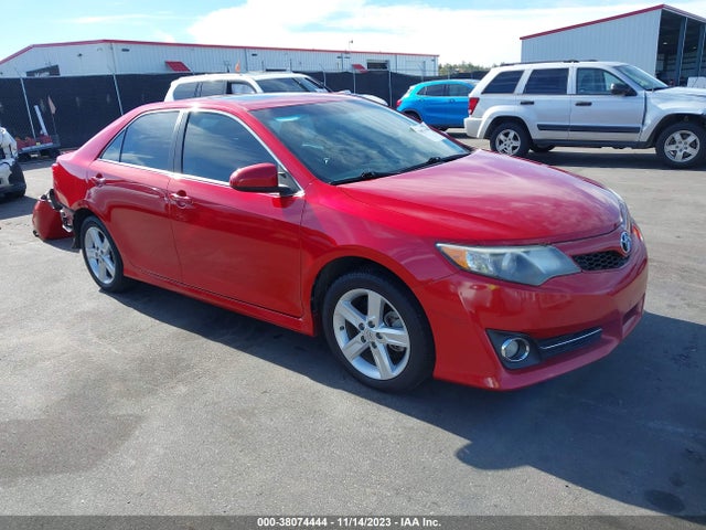 2014 TOYOTA CAMRY SE VIN: 4T1BF1FK9EU787533