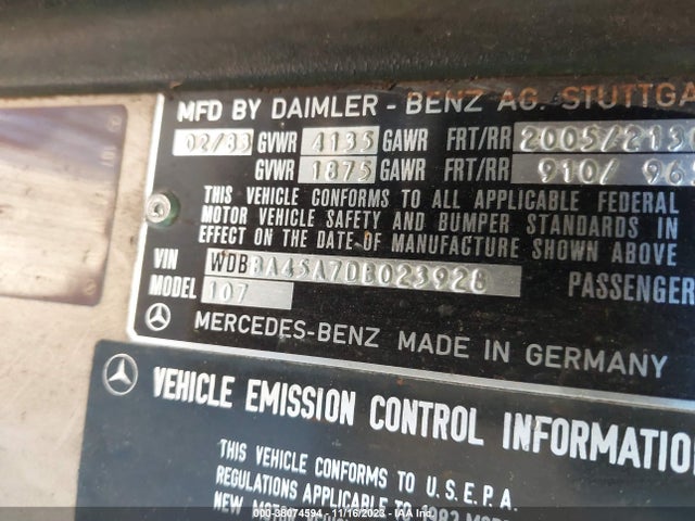 1983 MERCEDES-BENZ 380 SL VIN: WDBBA45A7DB023928