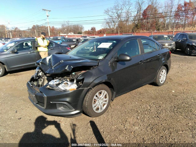 Chevrolet Sonic Ls Auto 2018 1G1JB5SG7J4115350 Image 2
