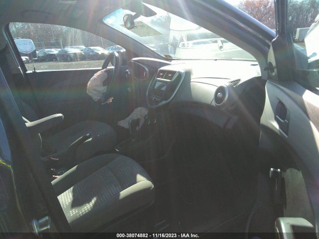 Chevrolet Sonic Ls Auto 2018 1G1JB5SG7J4115350 Image 5