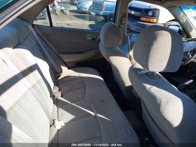 2000 HONDA ACCORD 2.3 LX VIN: 1HGCG5645YA119427