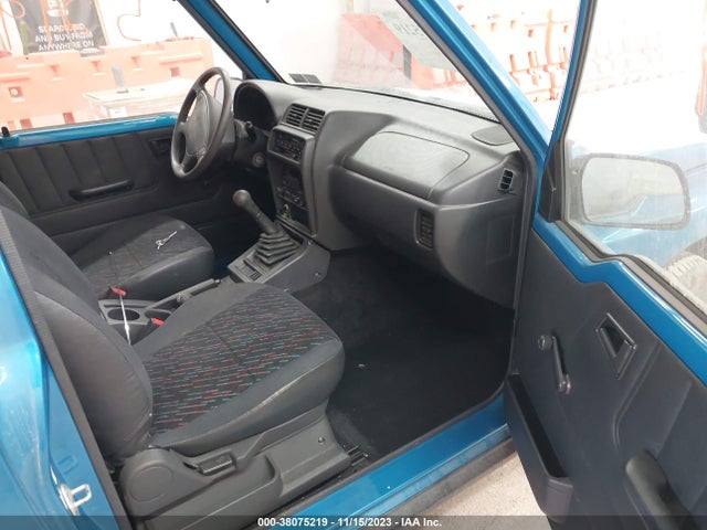 1997 GEO TRACKER SOFTTOP VIN: 2CNBJ1865V6904652
