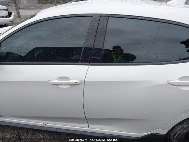 Honda Civic Sport 2018 SHHFK7H46JU215906 Image 14
