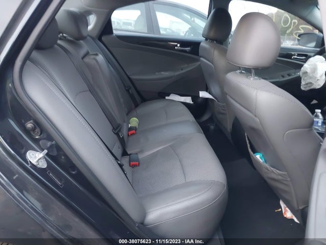 2014 HYUNDAI SONATA SE VIN: 5NPEC4AC4EH930507