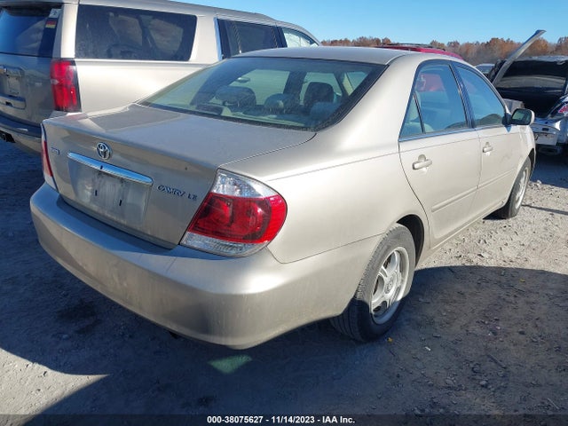 2005 TOYOTA CAMRY LE VIN: 4T1BE32K95U033570